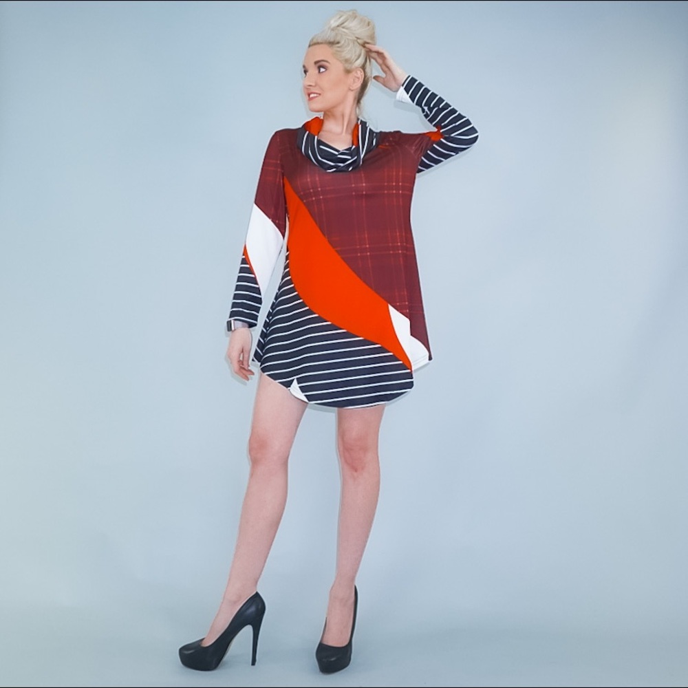 Long Sleeve Mod Dress - Picture 11 of 15